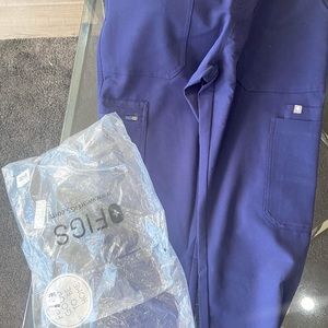 Figs pants brand new